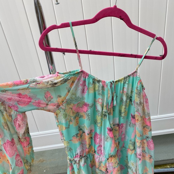 Sugar Lips Romper - Picture 1 of 2